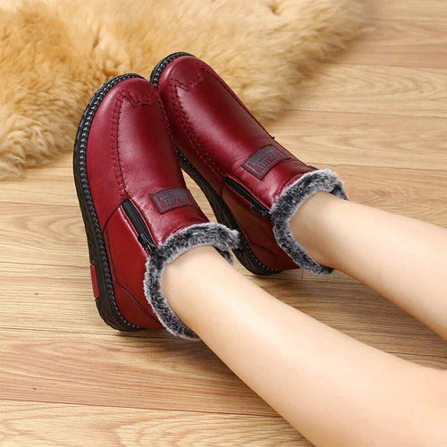 Faux leather ankle boots: comfort and security with every step